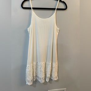 White knit dress with lace trim hem size 2XL